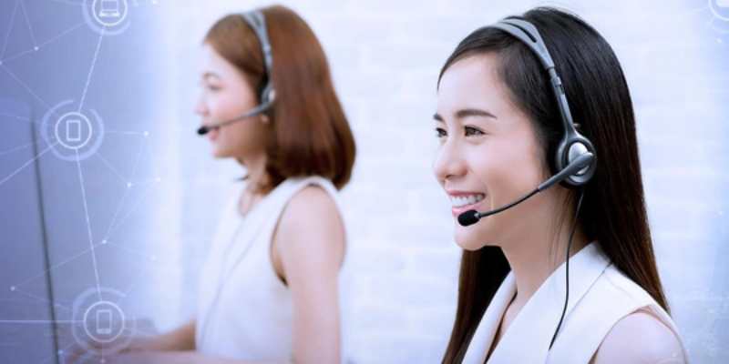 Liên lạc qua khung chat sẽ giúp bạn tiết kiệm thời gian